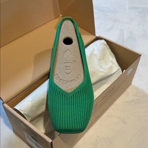 Vivaia Margot 2.0 Green Shoes, EU size 35 New in Box